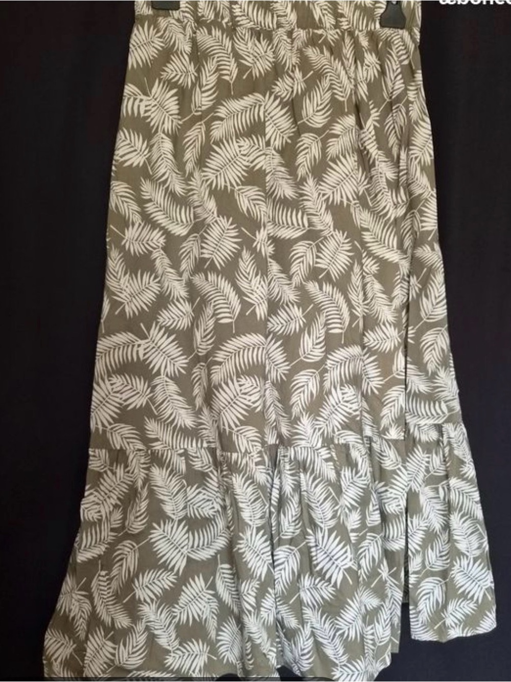 Brown and Tan Maxi A-Line Skirt with Tiered Design